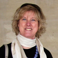 Caroline Dewar